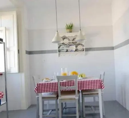 Apartment Olh'O Tejo Studio Apartment